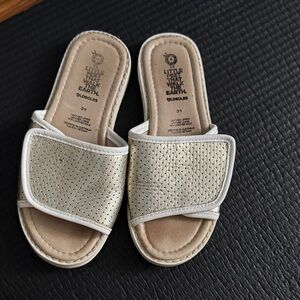 Old soles girls sandals